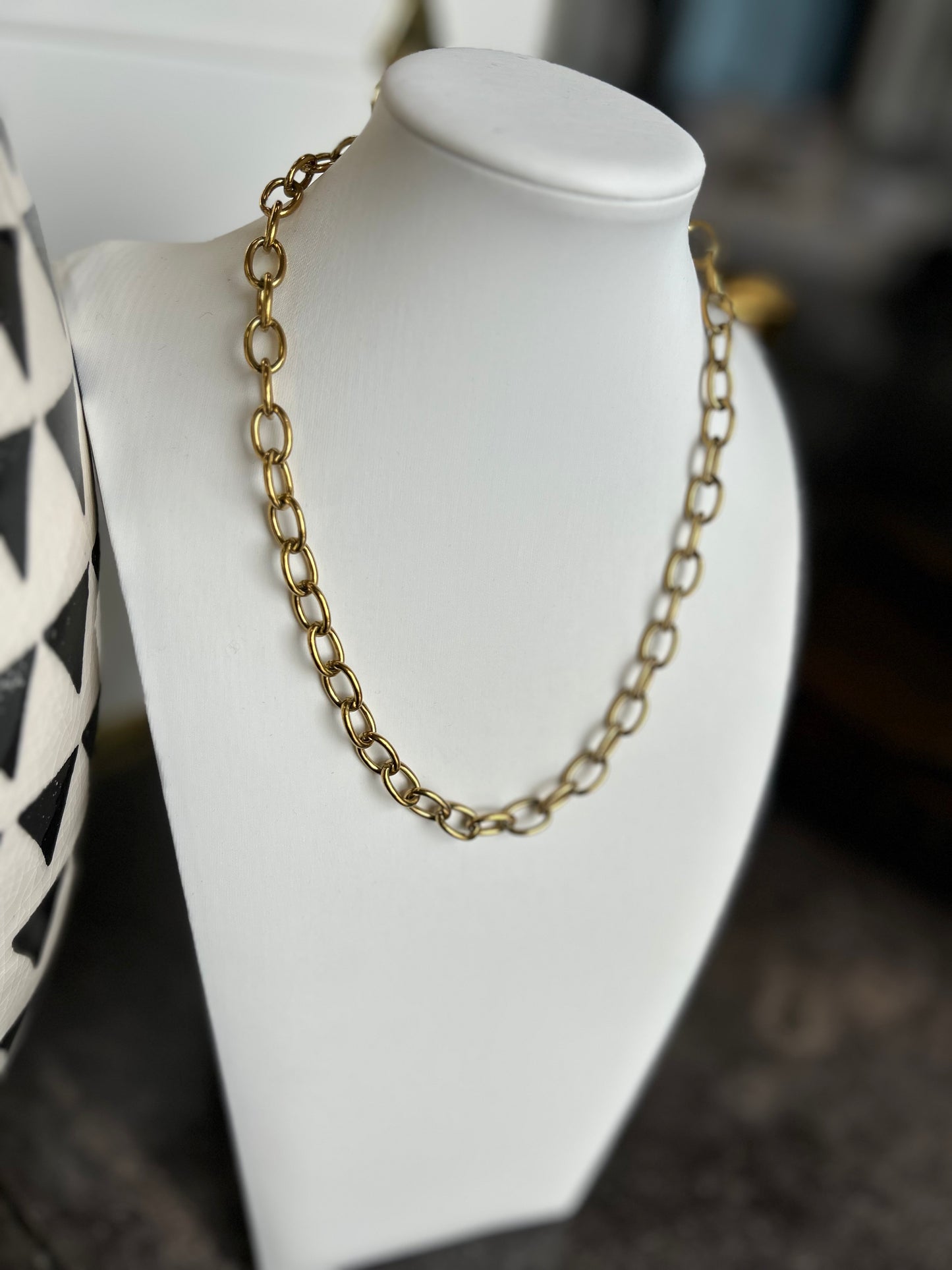 The Leslie: Water Resistant Necklace