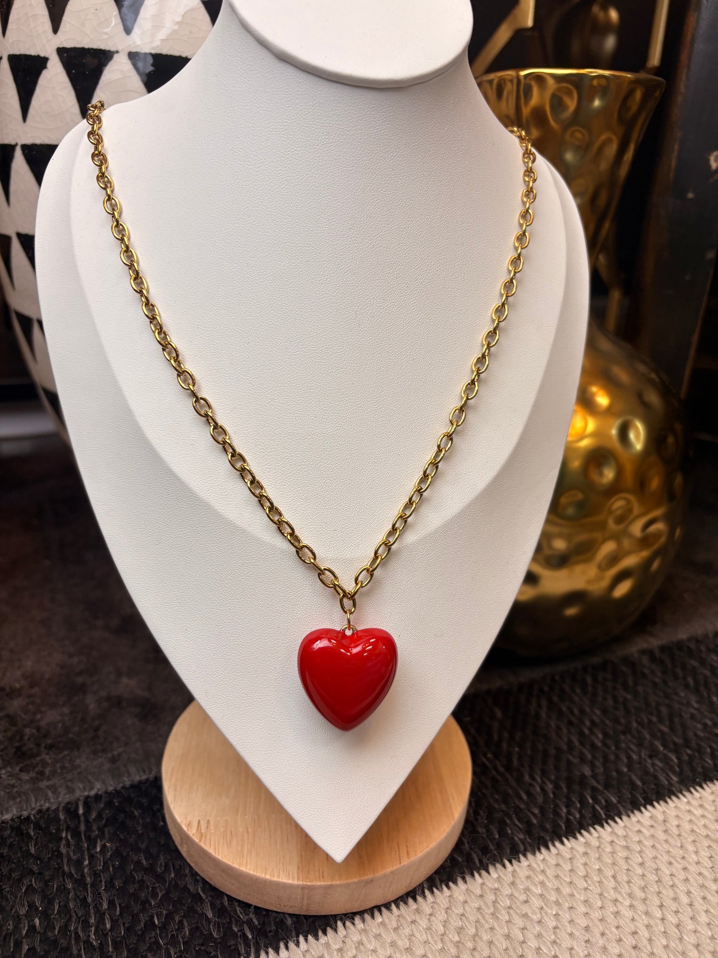 The Maxine: Water Resistant Necklace
