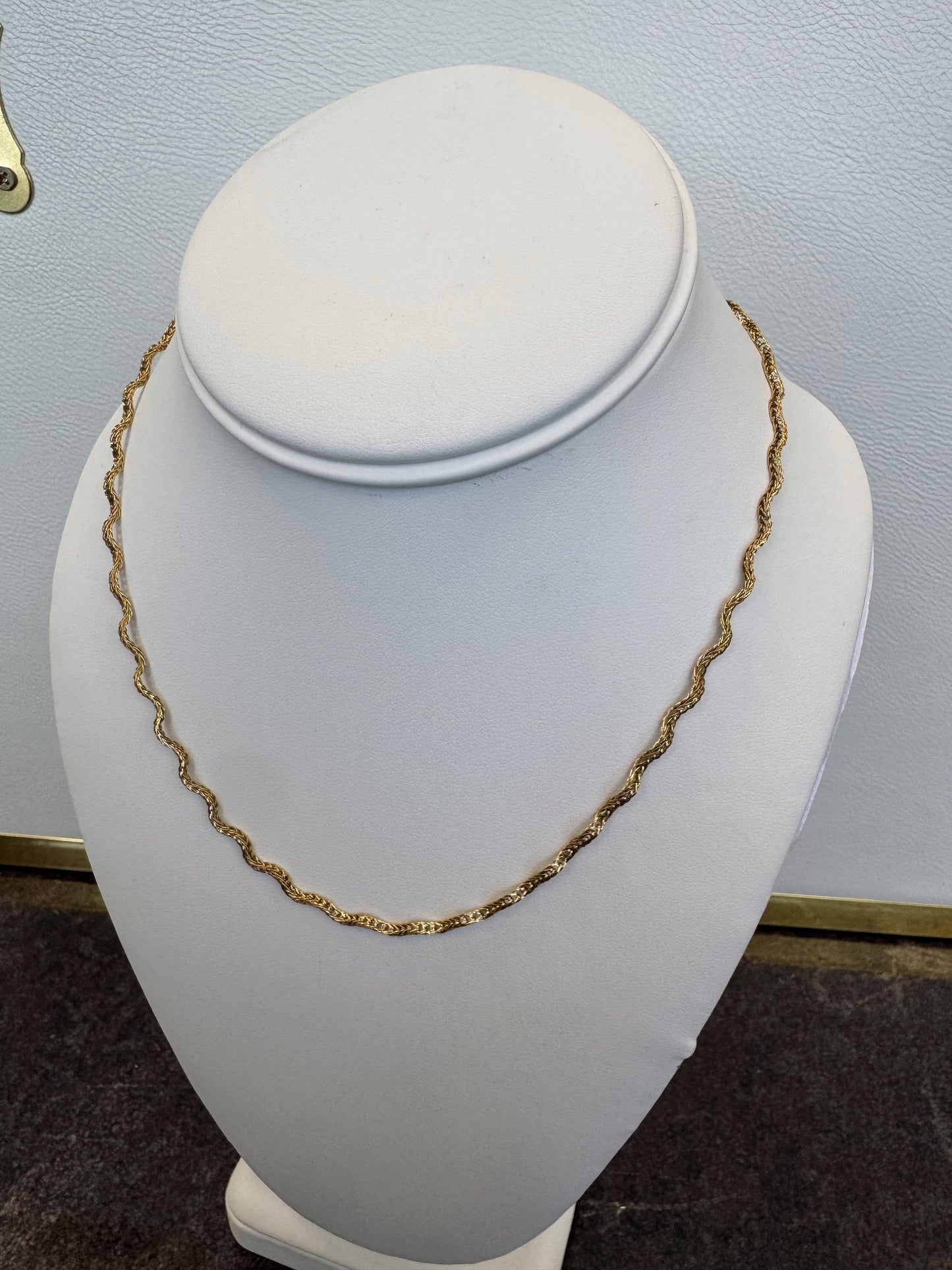 The Zoe: Water Resistant Necklace