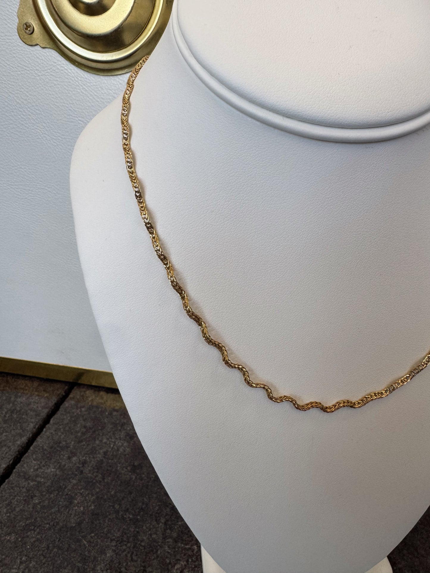 The Zoe: Water Resistant Necklace
