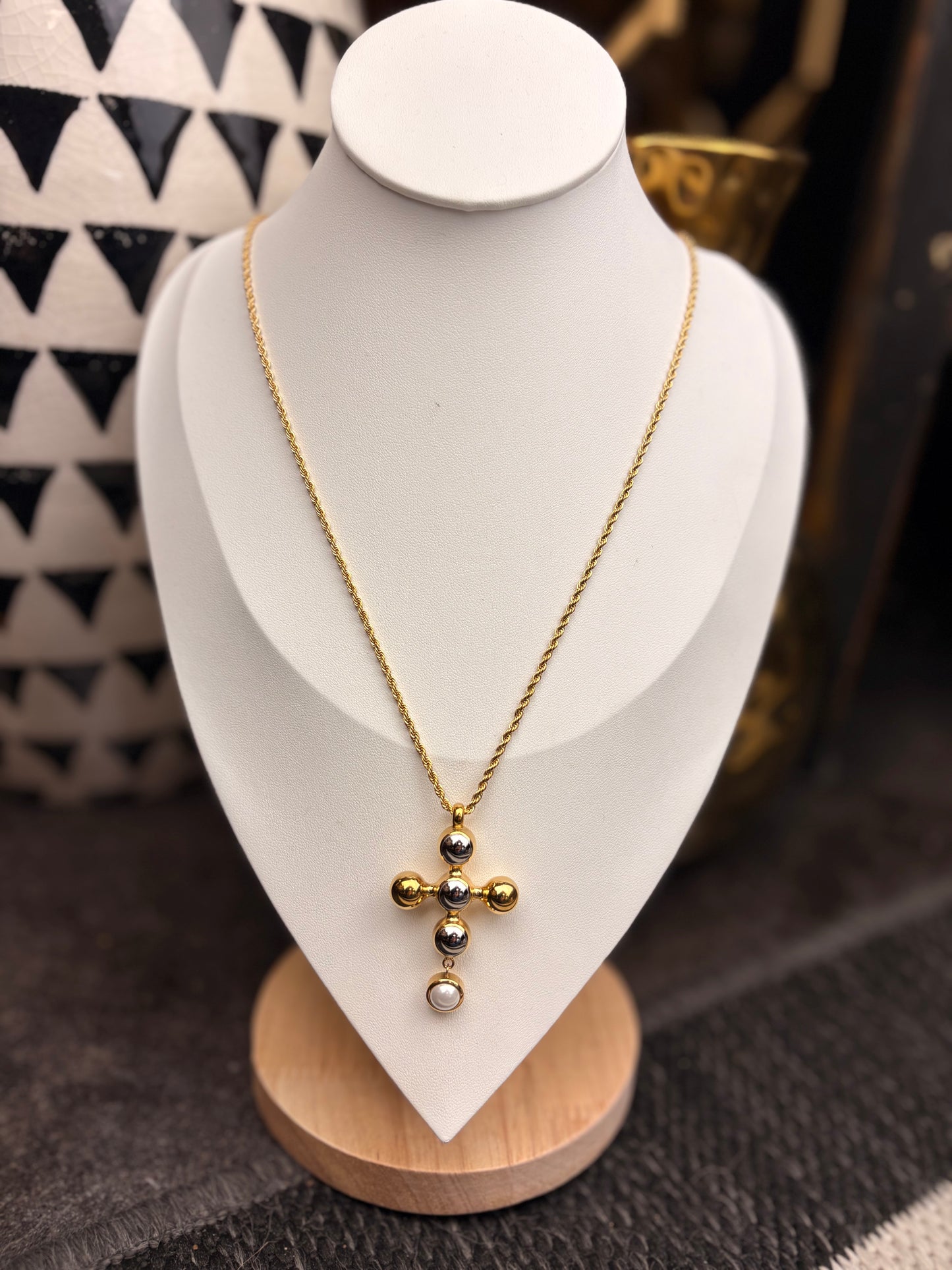 The Quinn: Two Tone with Pearl
