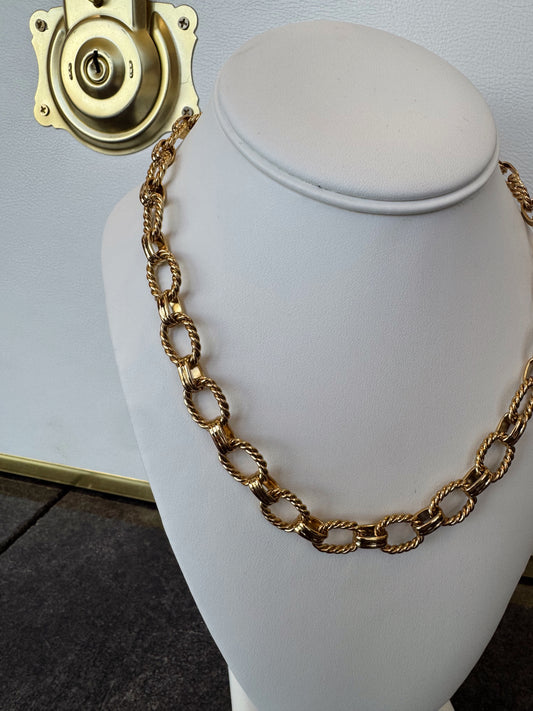 The Madi: Water Resistant Necklace