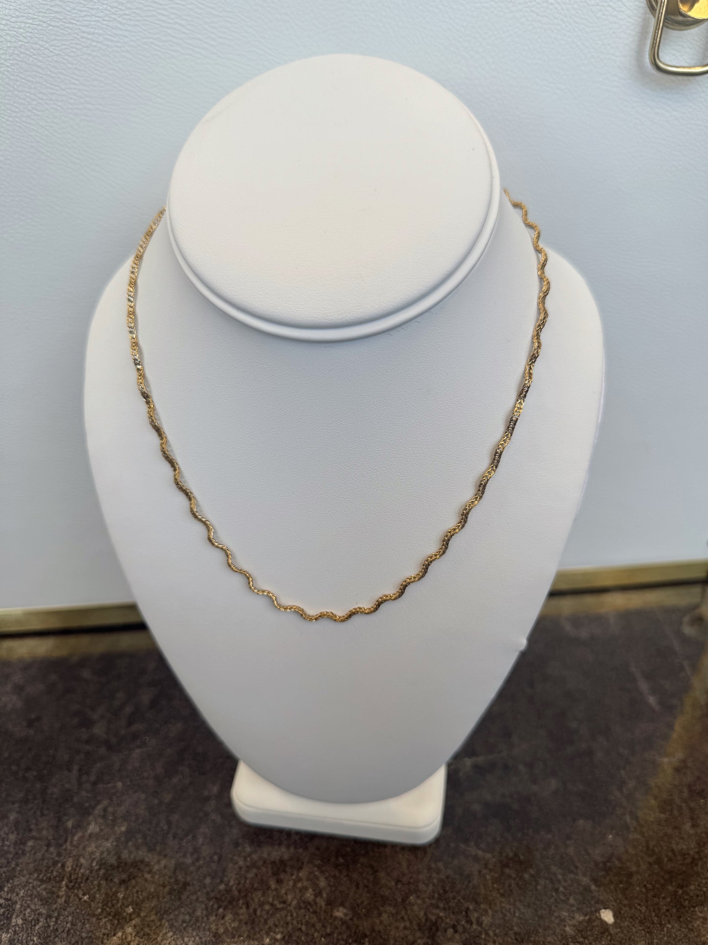The Zoe: Water Resistant Necklace