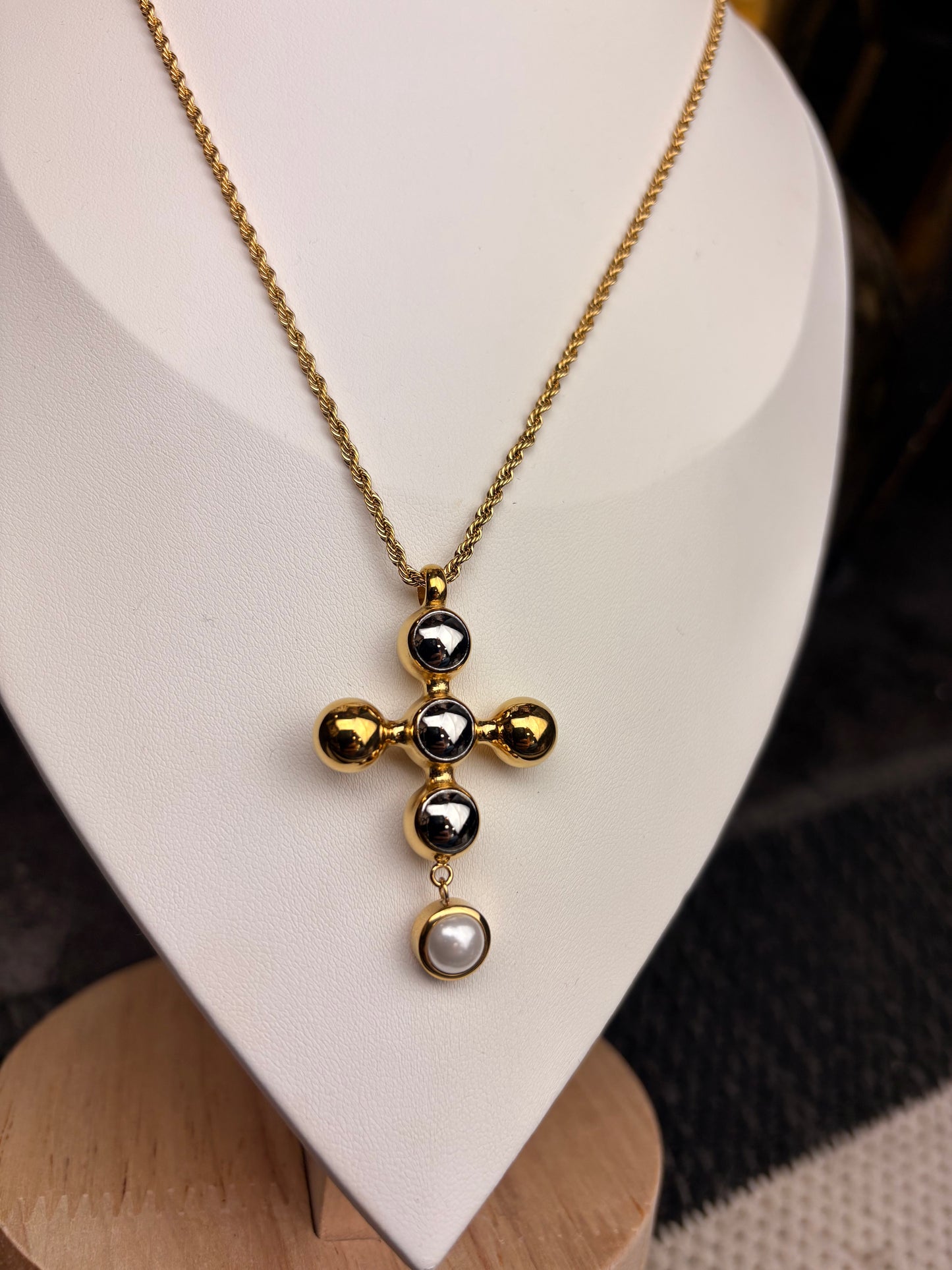 The Quinn: Two Tone with Pearl