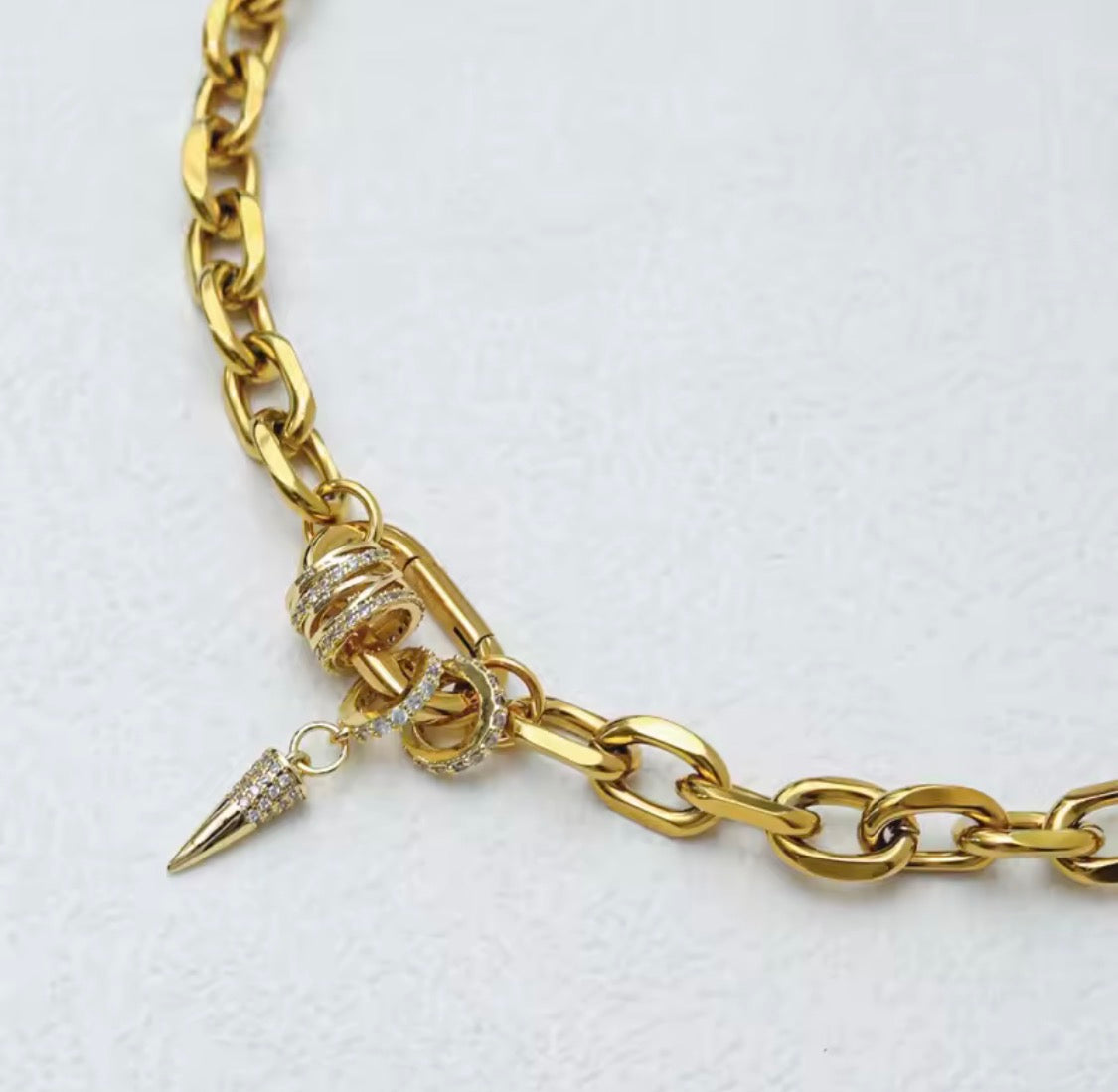 Briley Water Resistant Gold Neck